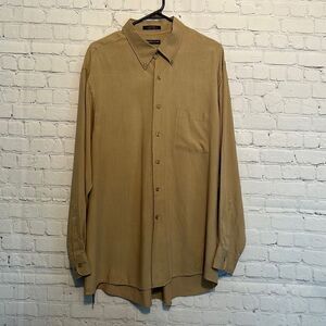 Van Heusen Mens Long sleeved business casual shirt size 17-17 1/2 34/35 XL